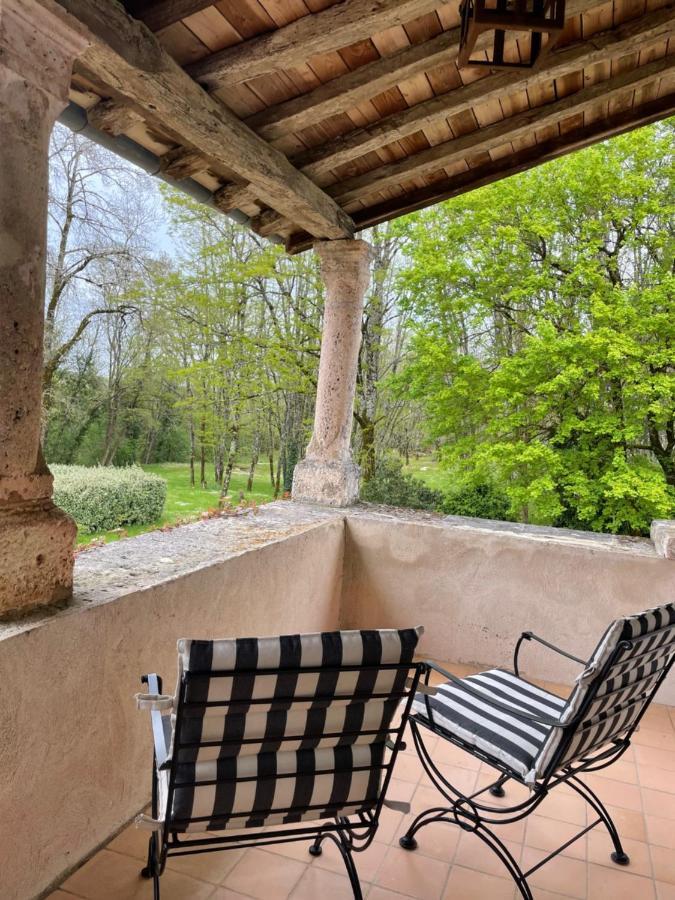 La Croix Des Granges Bed & Breakfast Chapdeuil Ruang foto