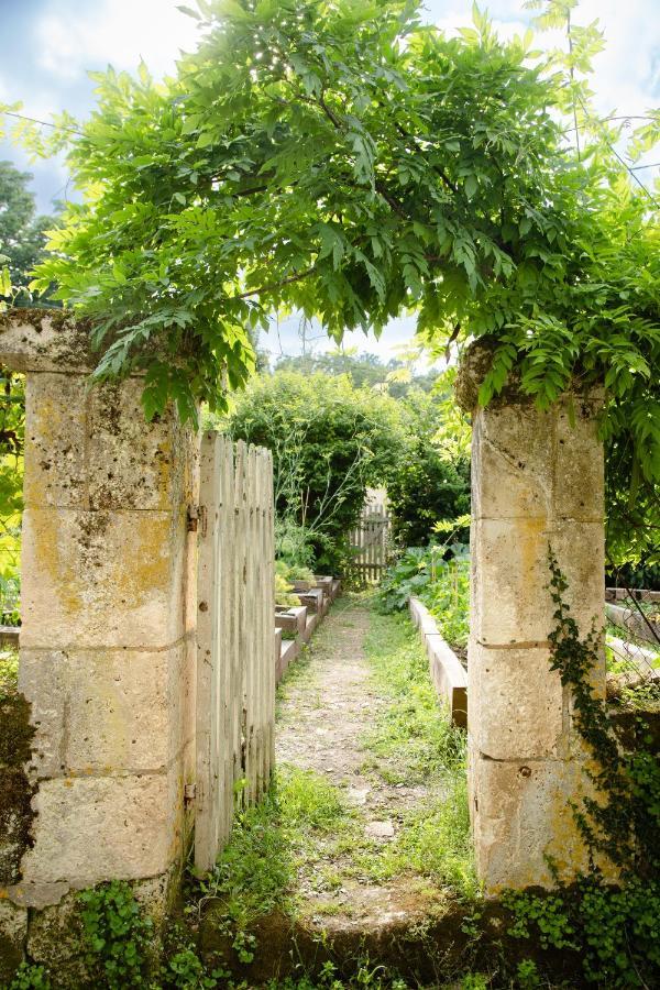 La Croix Des Granges Bed & Breakfast Chapdeuil Bagian luar foto
